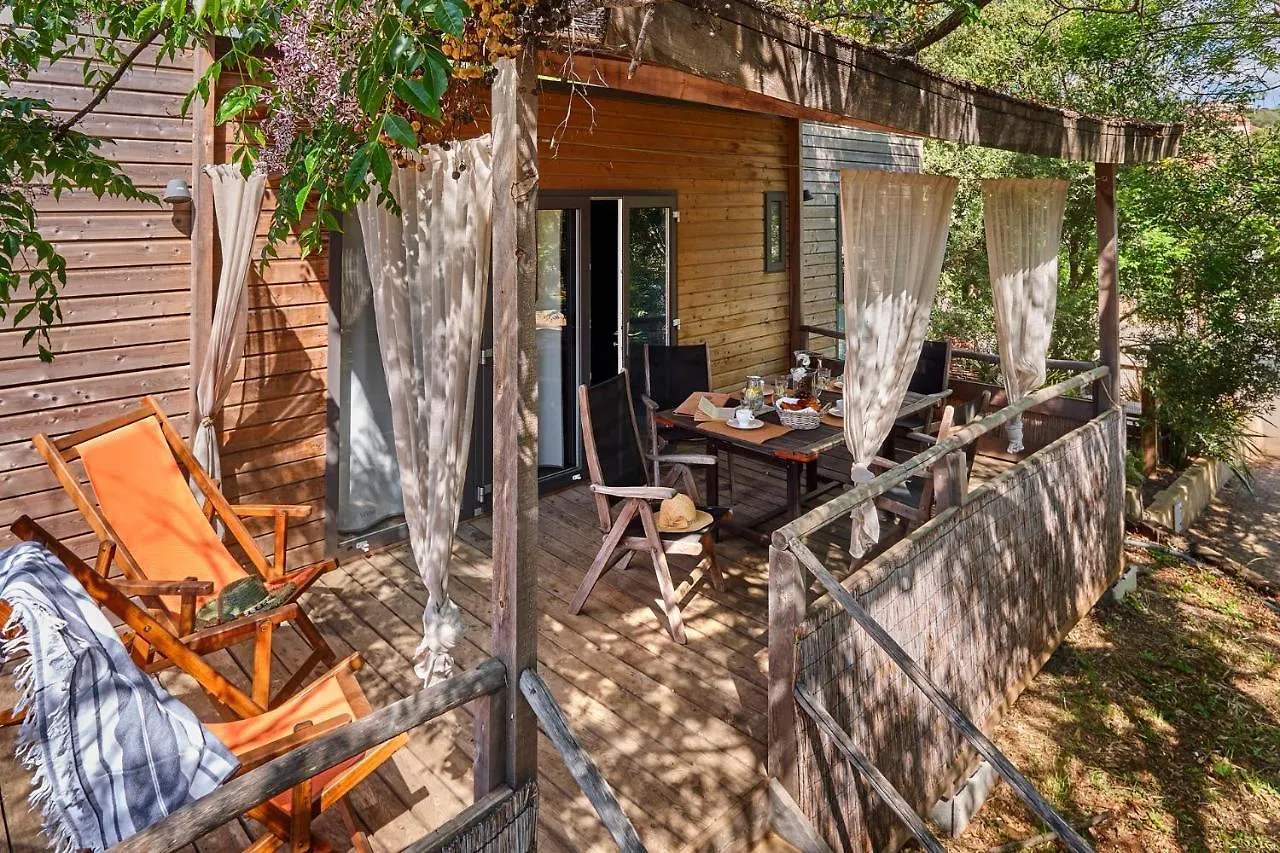 Au Paradis Des Campeurs Hotell Les Issambres 4*,  Frankrike