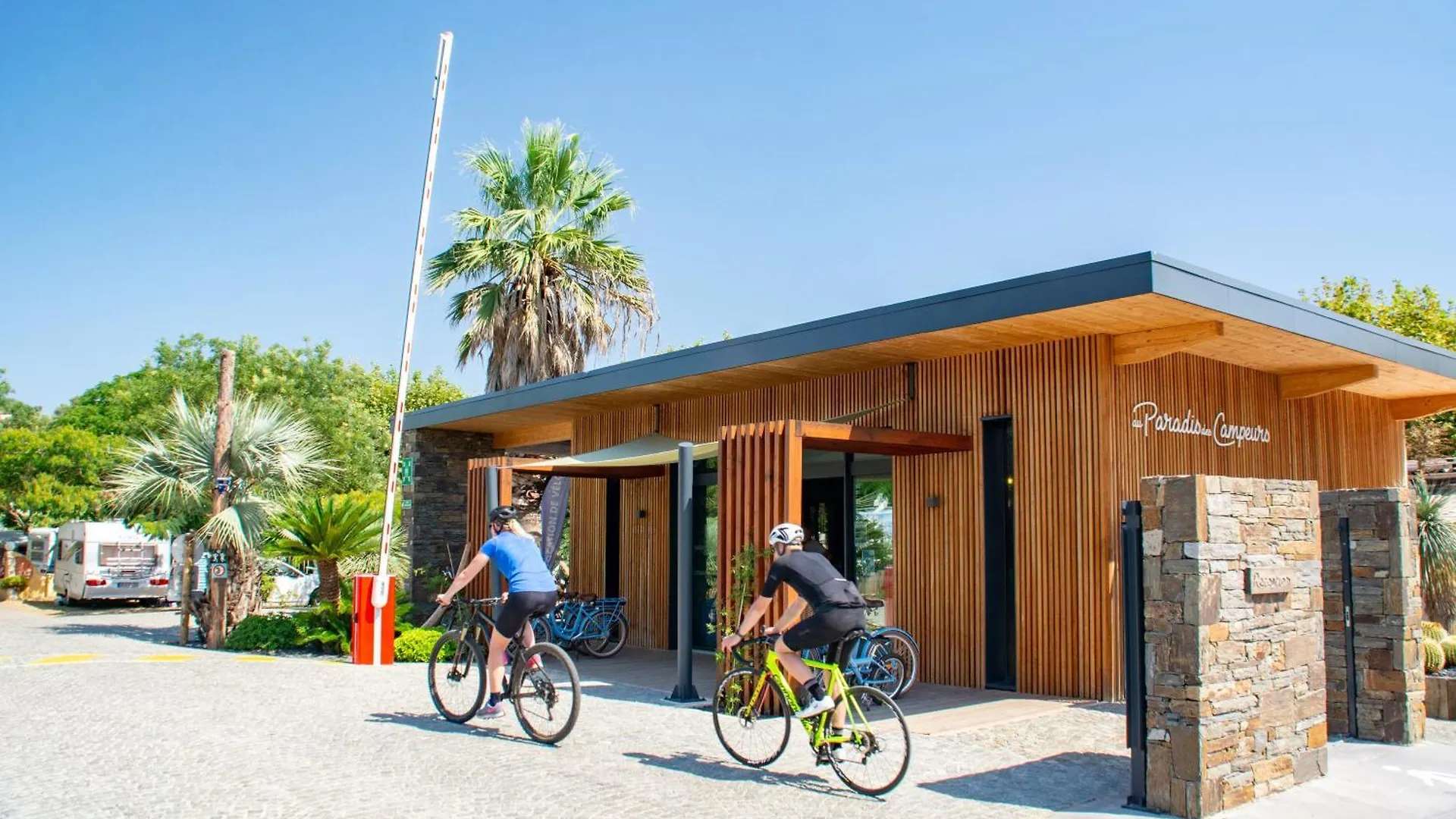 Au Paradis Des Campeurs Les Issambres Campsite